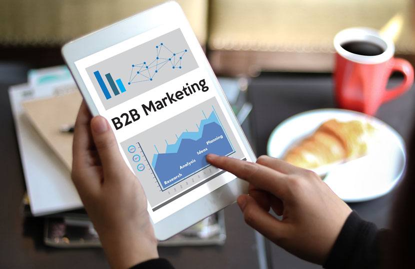 B2B-marketing-concept-on-tablet