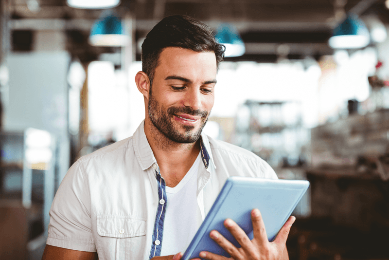 Ecommerce-Tablet-Shopping